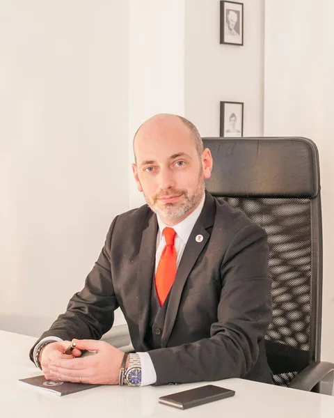 Portrait de Quentin Piepszownik, architecte